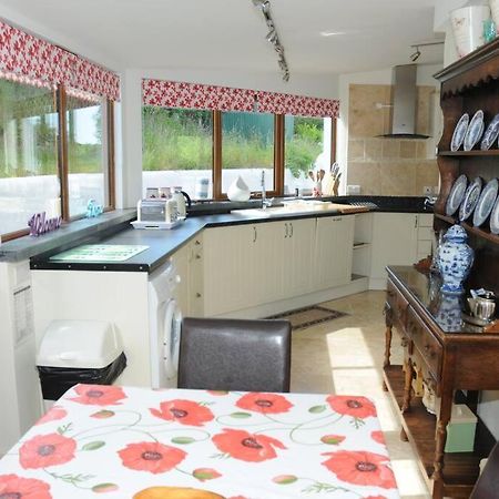 Ty-Hapus Cottage Jordanston Экстерьер фото